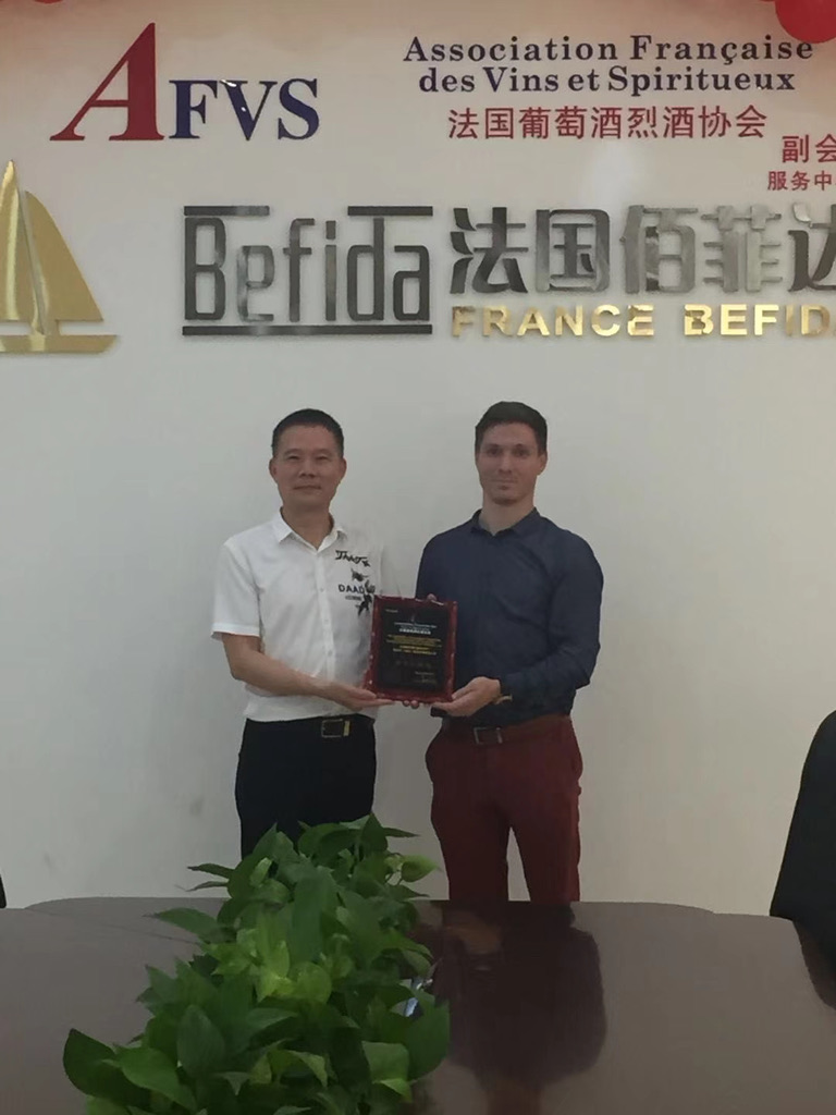 Signature d’un partenariat avec un distributeur chinois